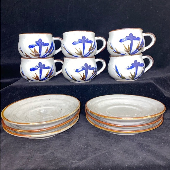 Vintage EUC Set of 6, Rustic Farmhouse Ceramic Gray/Blue Floral Cups and Saucers - Picture 3 of 17